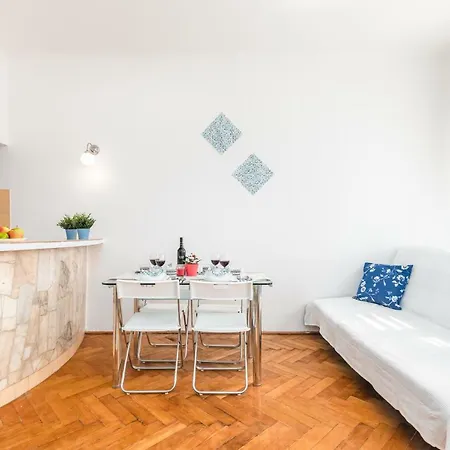 Apartment Kopernika 28 Warsaw